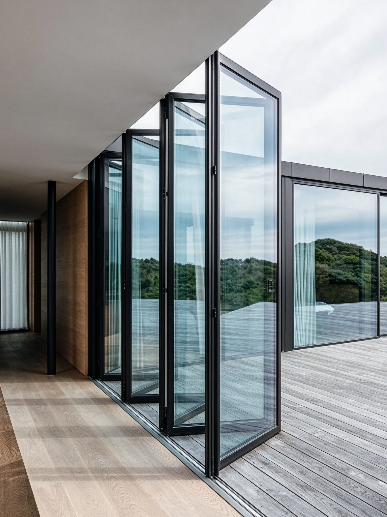 86 Series Concealed Hinged Bi Fold Door主图 01